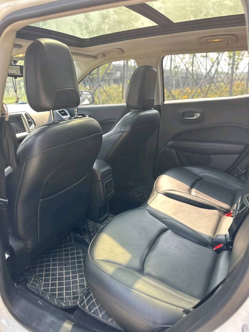 青岛17年Jeep指南者4