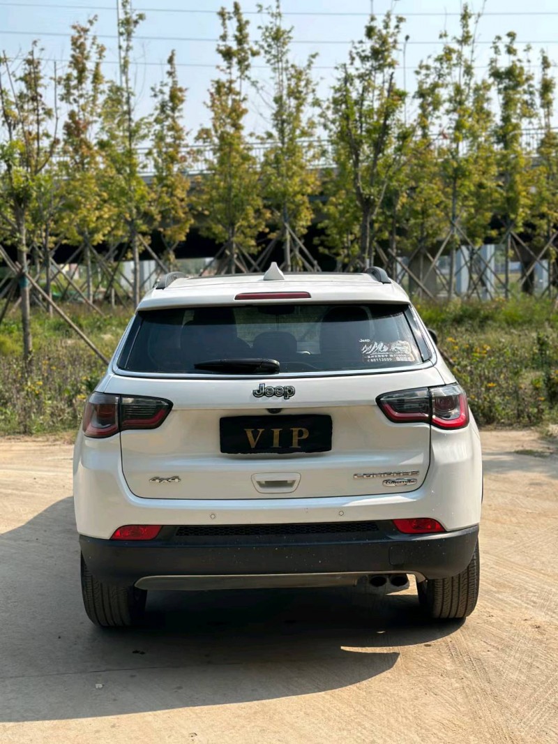 青岛17年Jeep指南者9