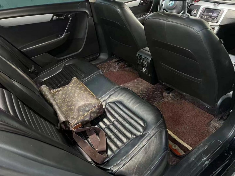 济宁13年大众迈腾8