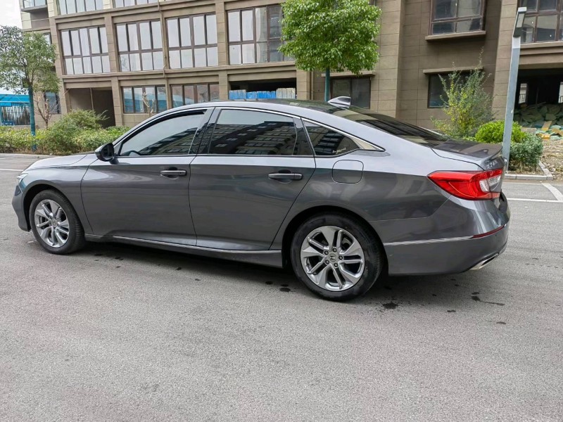 徐州21年本田雅阁9