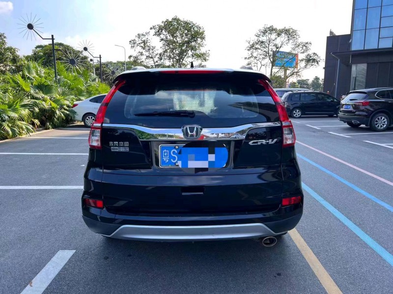 汕头16年本田CRV3