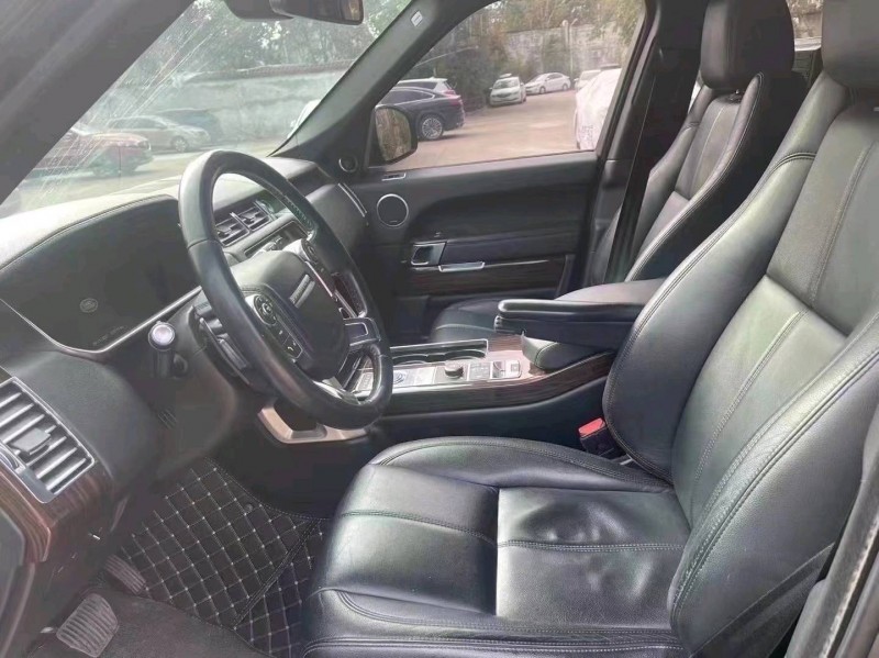 东营17年路虎揽胜行政2