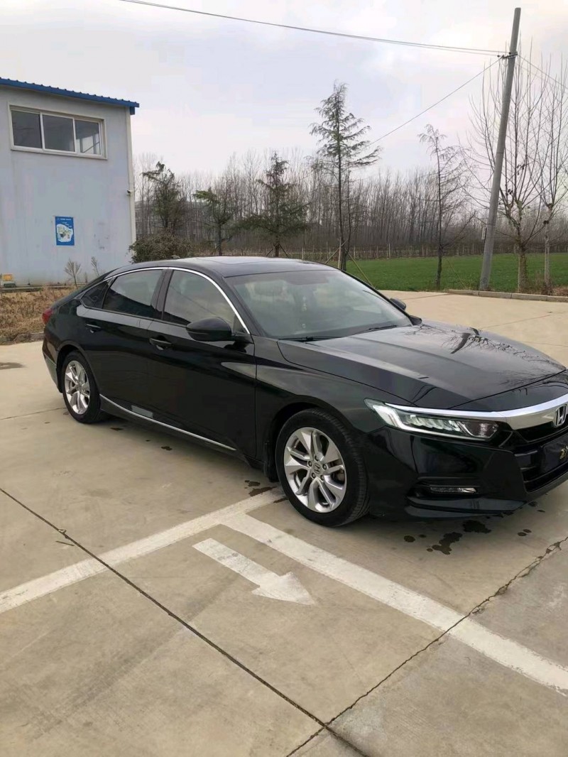 苏州18年本田雅阁3