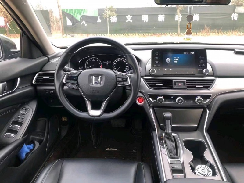 苏州18年本田雅阁4