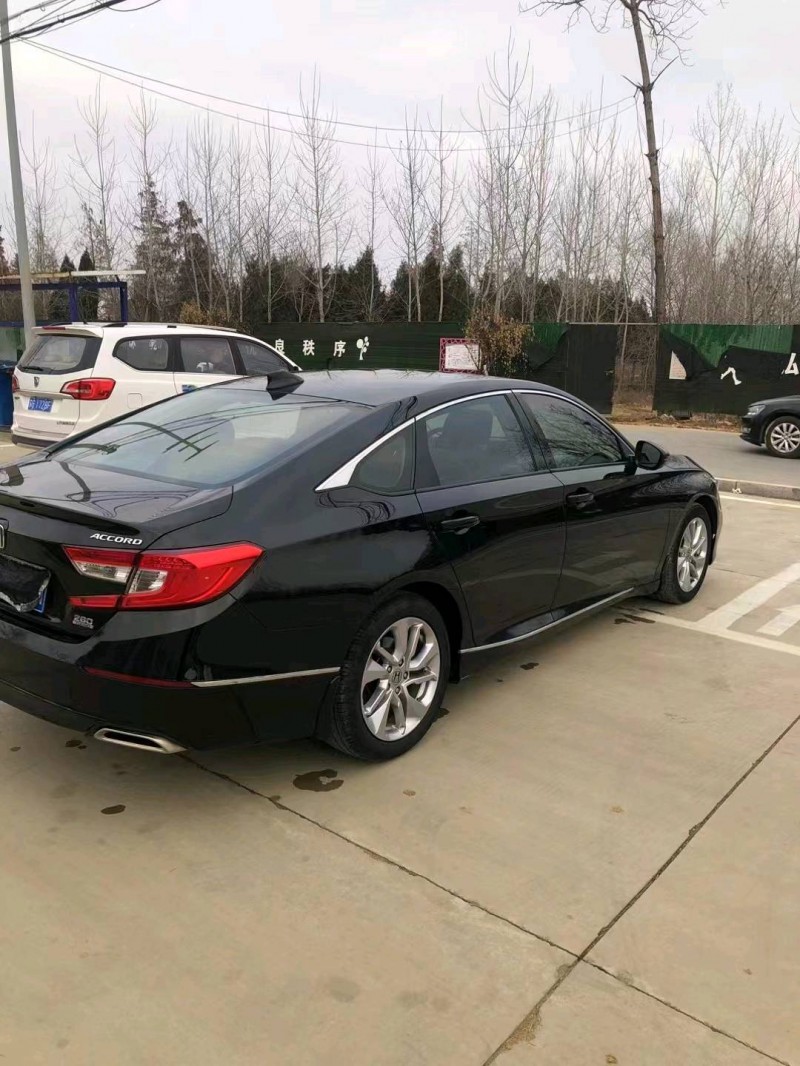 苏州18年本田雅阁6