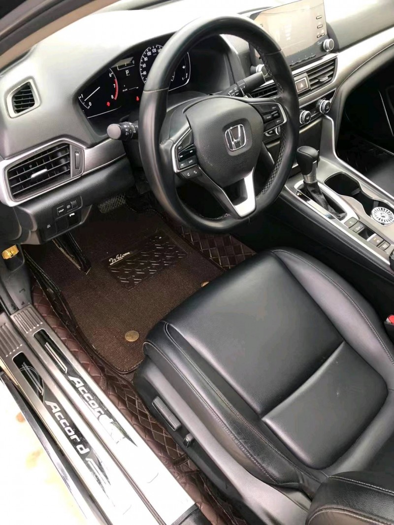 苏州18年本田雅阁9