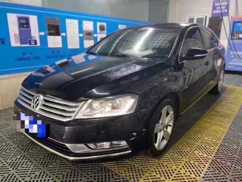 济南16年大众迈腾2