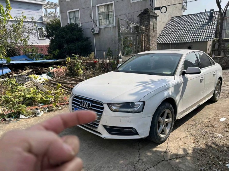 嘉兴13年奥迪A4L1