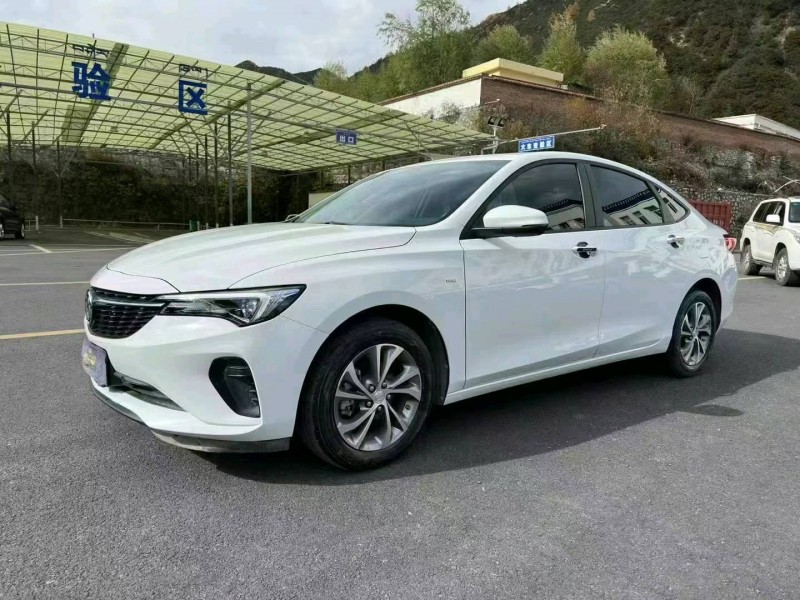 成都22年别克威朗2