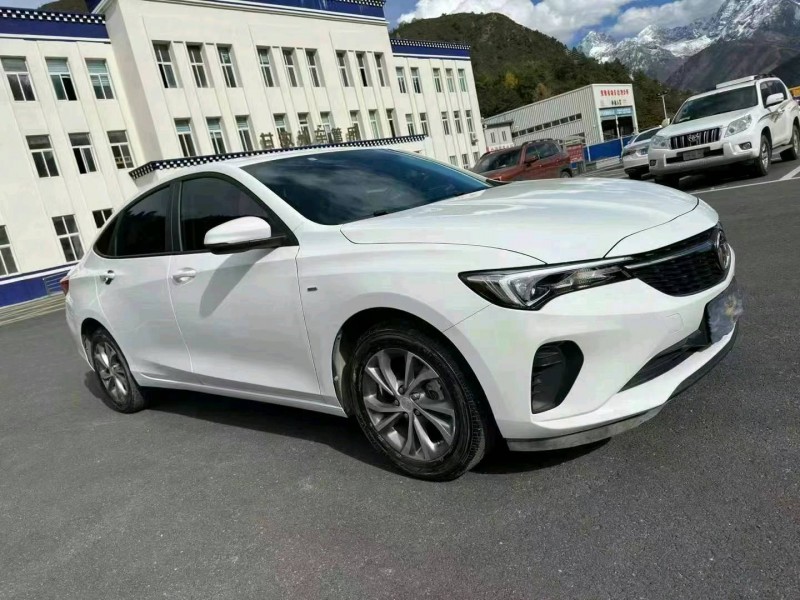 成都22年别克威朗3