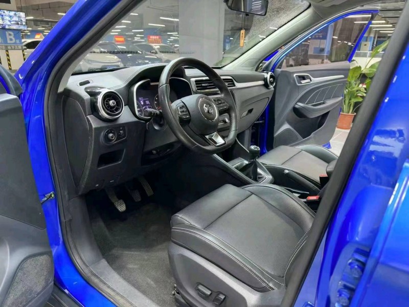 成都18年名爵ZS5