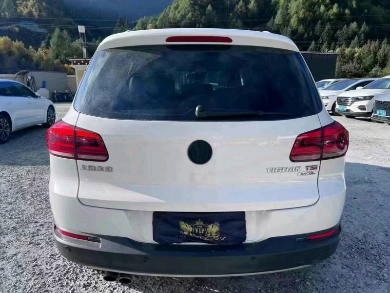 成都16年大众途观7