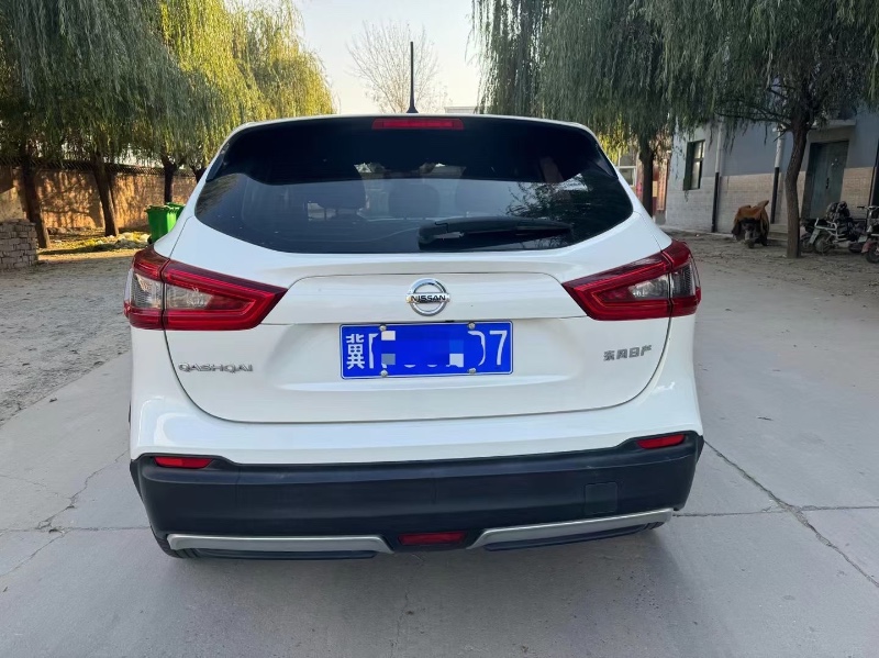 保定21年日产逍客4