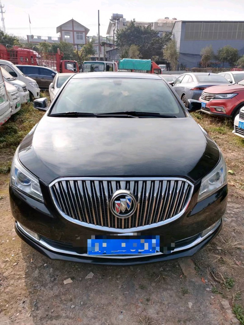 枣庄15年别克君越1