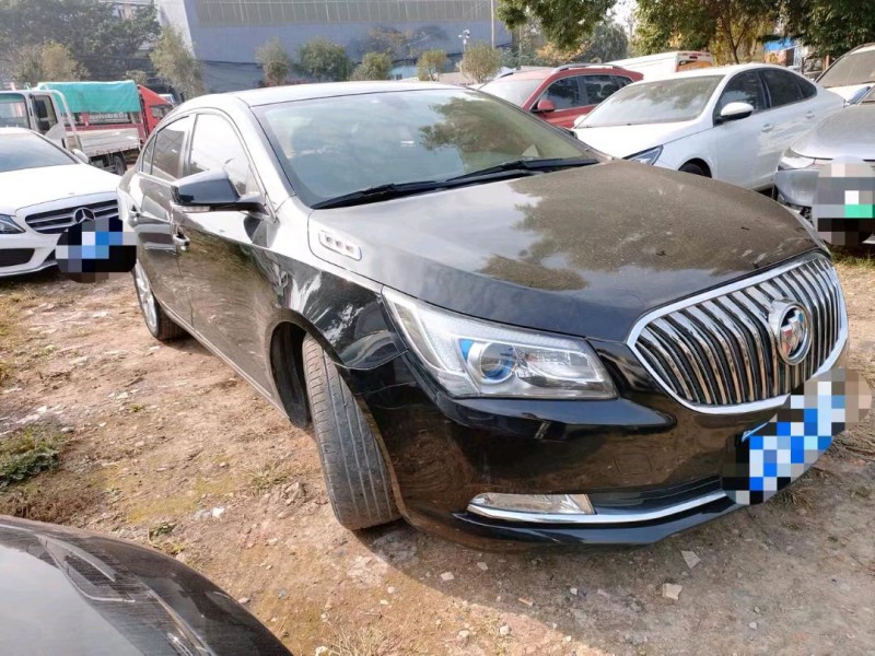 枣庄15年别克君越2