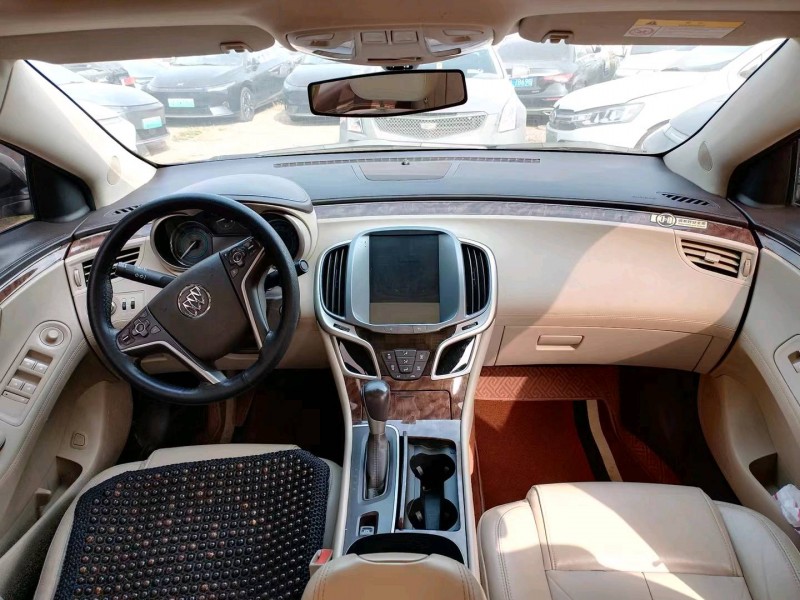 枣庄15年别克君越6