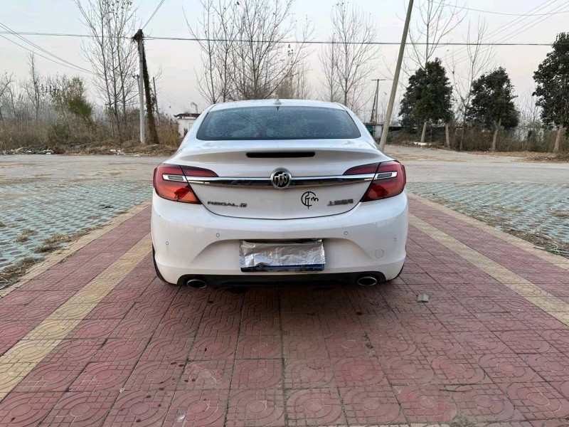 常州15年别克君威2