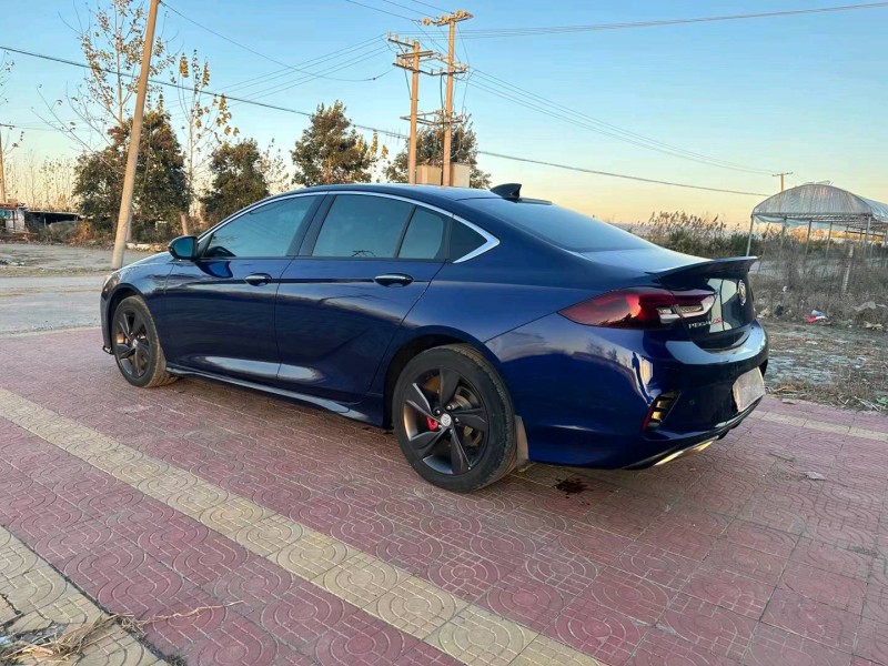 常州21年别克君威7