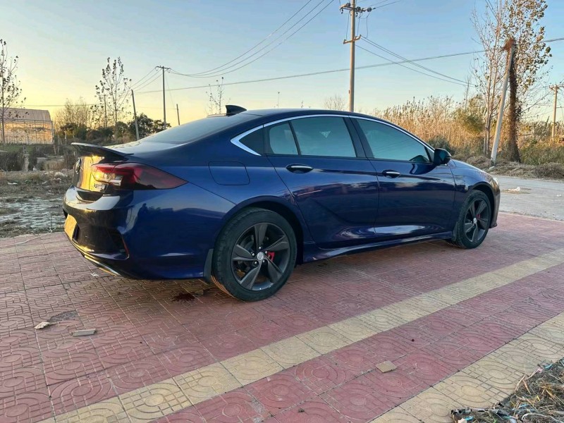 常州21年别克君威9