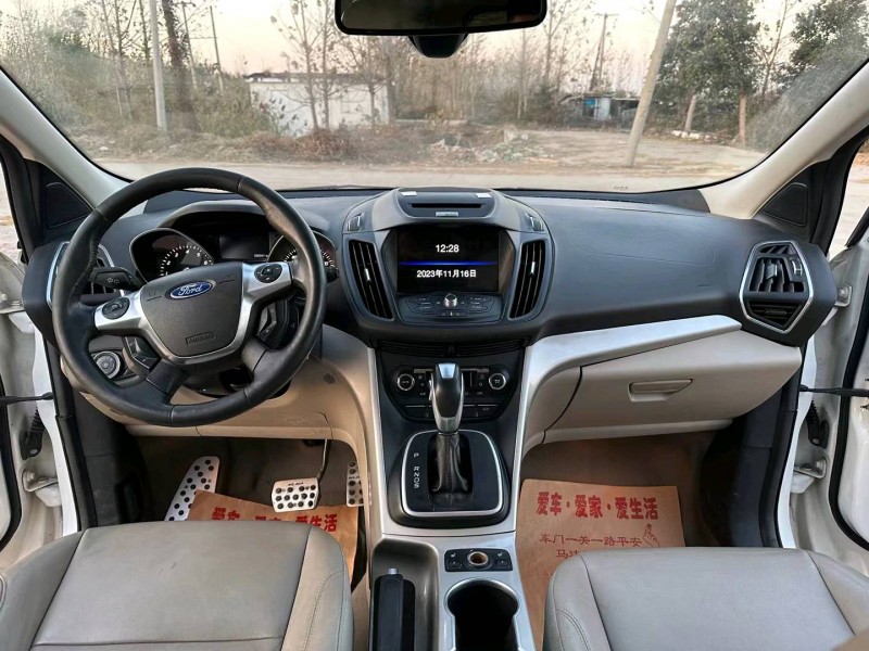 苏州13年福特翼虎6