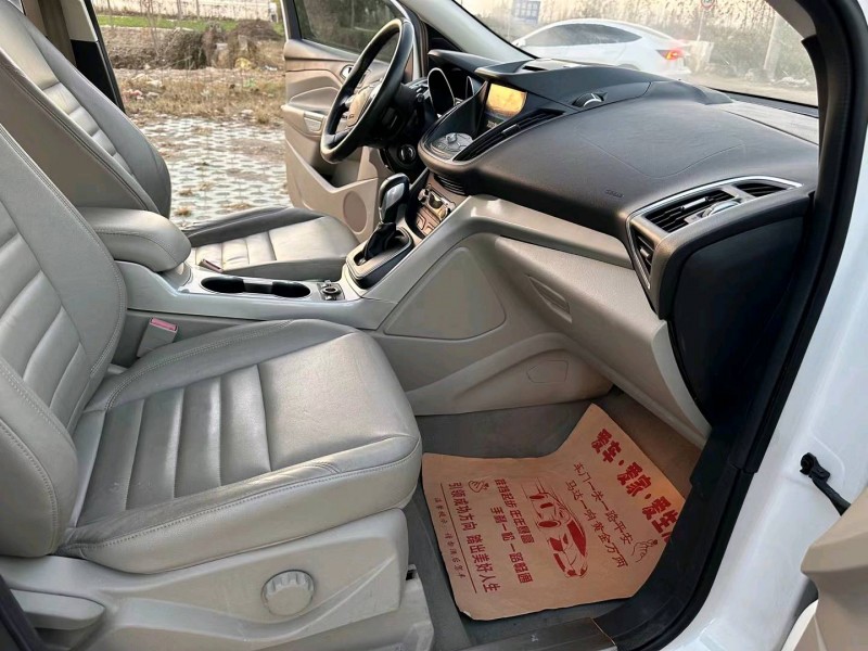 苏州13年福特翼虎8