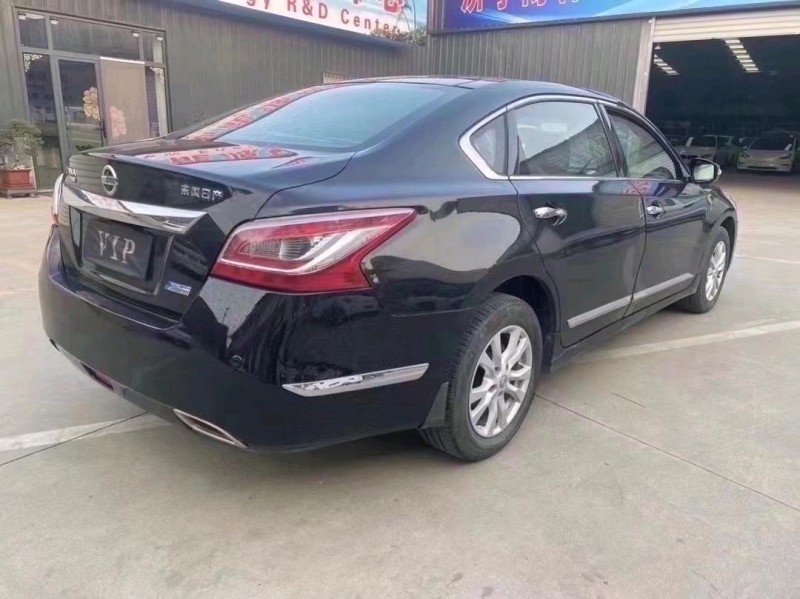 济宁14年日产天籁7