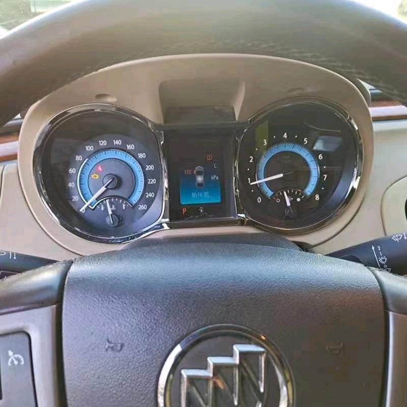 烟台10年别克君越4