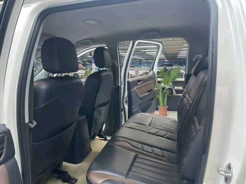 成都20年福特拓路者8