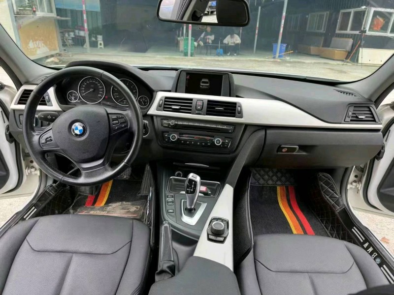 成都15年宝马3系6