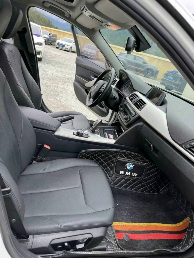 成都15年宝马3系7