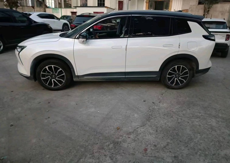 湛江22年威馬汽車W63
