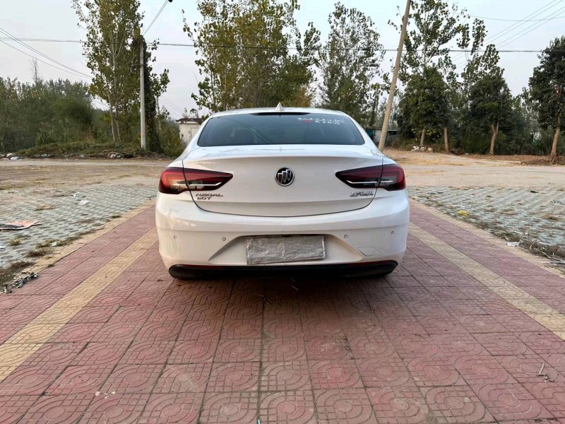 徐州18年别克君威2