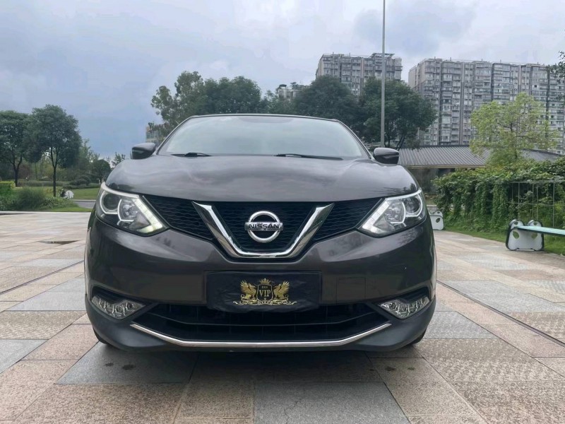 成都17年日产逍客1