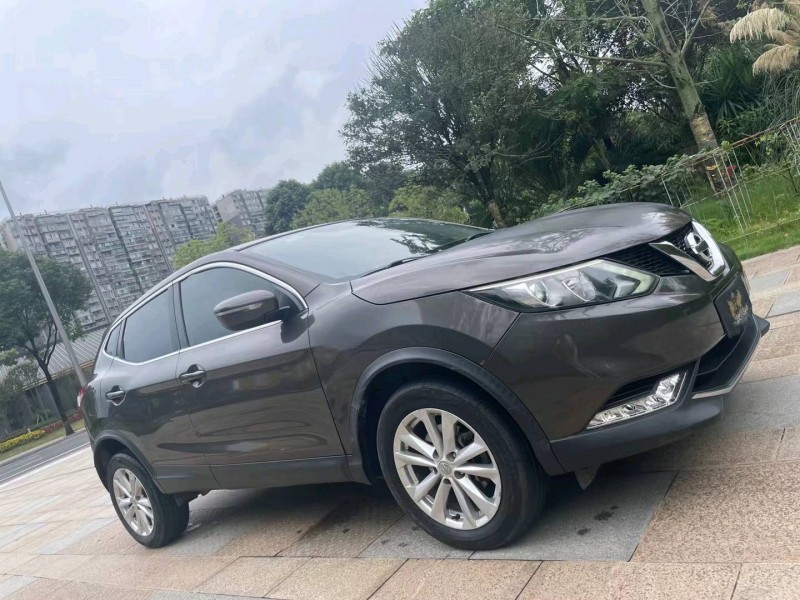 成都17年日产逍客3