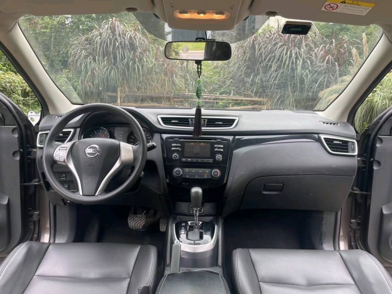 成都17年日产逍客6