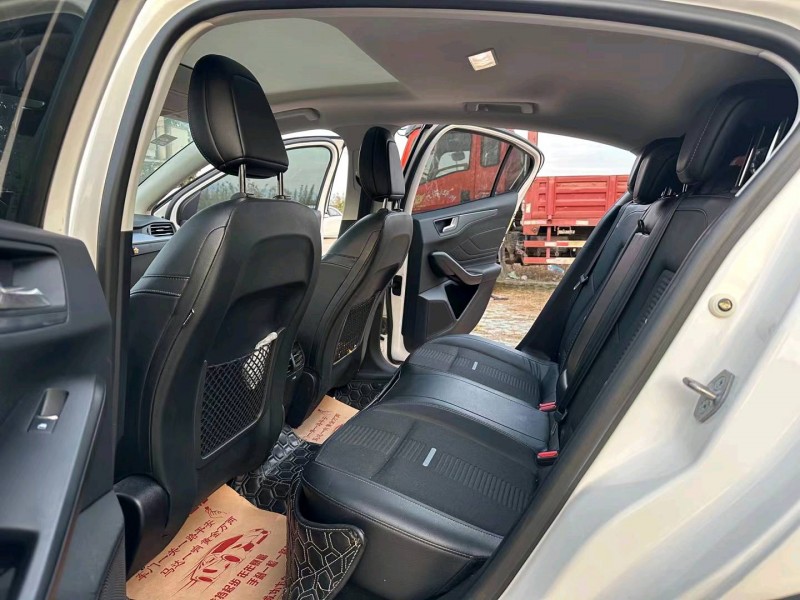 徐州20年福特福克斯8