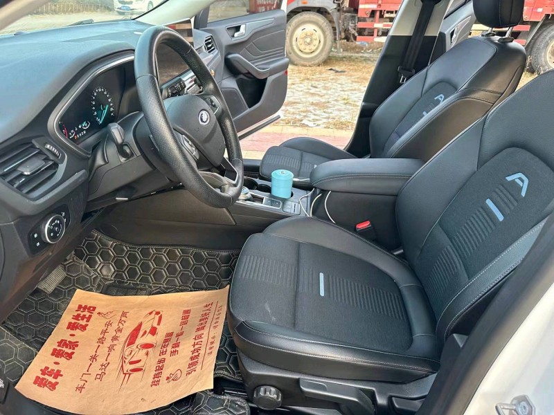 徐州20年福特福克斯9