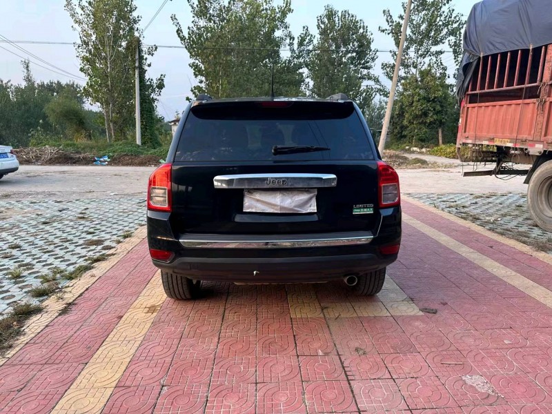 徐州13年Jeep指南者4