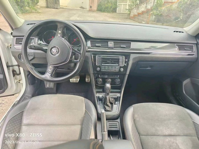 成都19年大众蔚领8