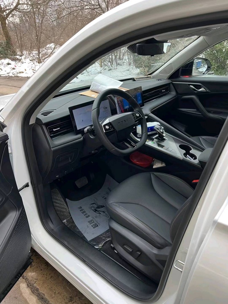 邯郸23年荣威RX54