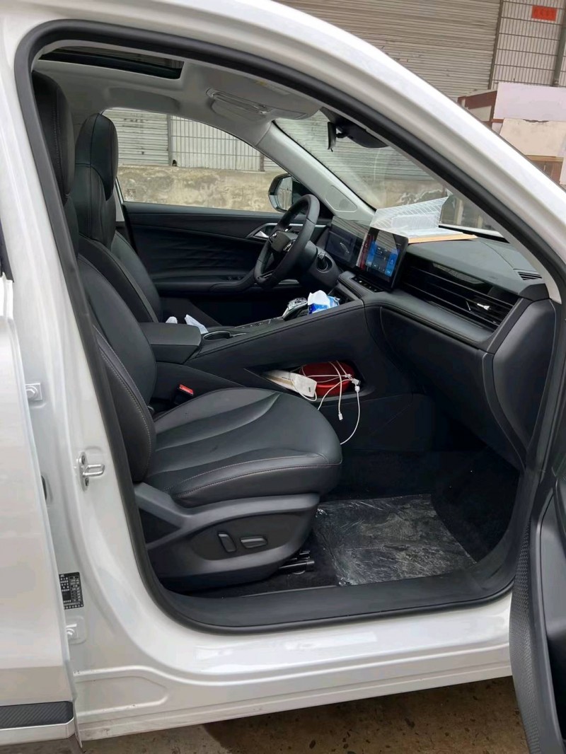 邯郸23年荣威RX56