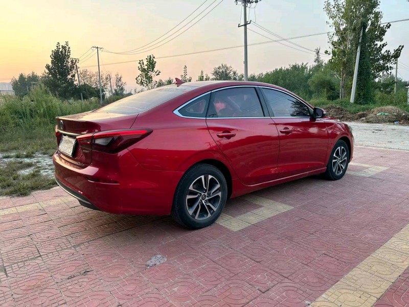 常州18年长安汽车逸动9