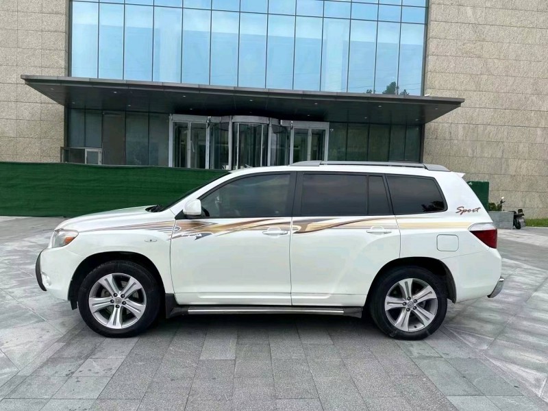 廊坊12年丰田汉兰达4