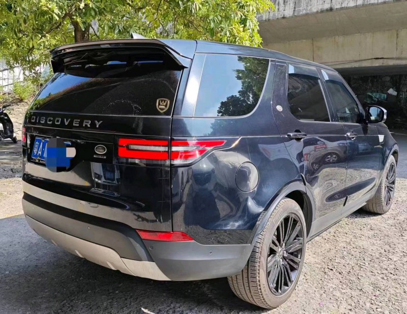 广州19年路虎发现8