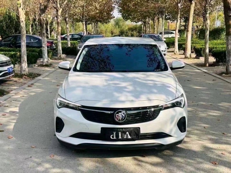 聊城23年别克威朗1