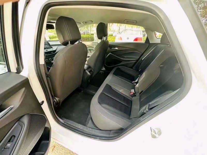 聊城23年别克威朗6