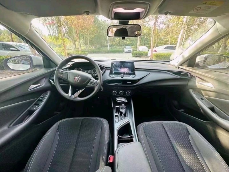 聊城23年别克威朗7