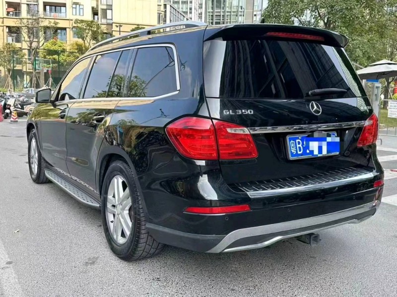 广州13年奔驰GL7
