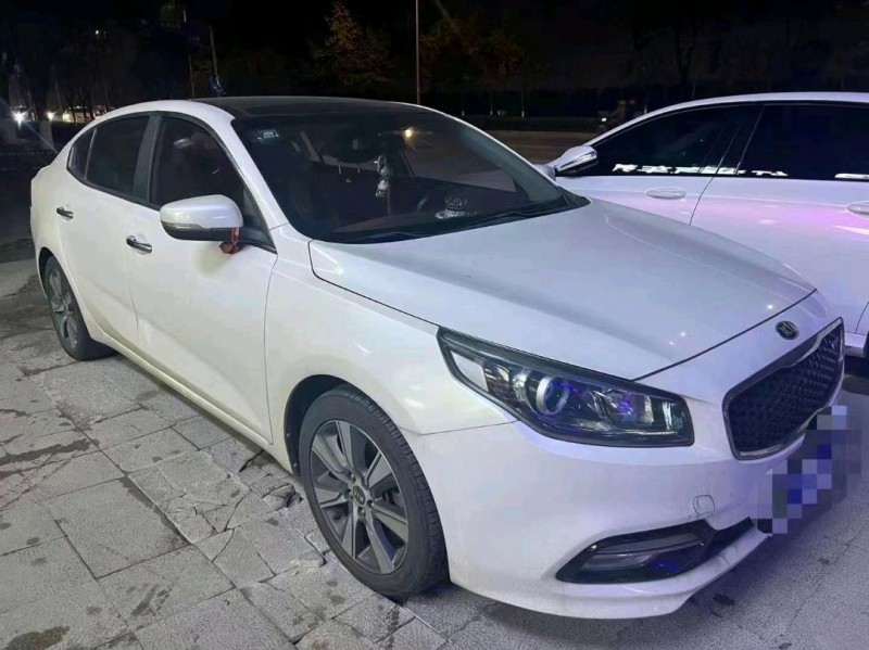 重庆16年起亚K42
