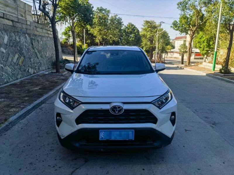 邵阳20年丰田RAV4荣放1